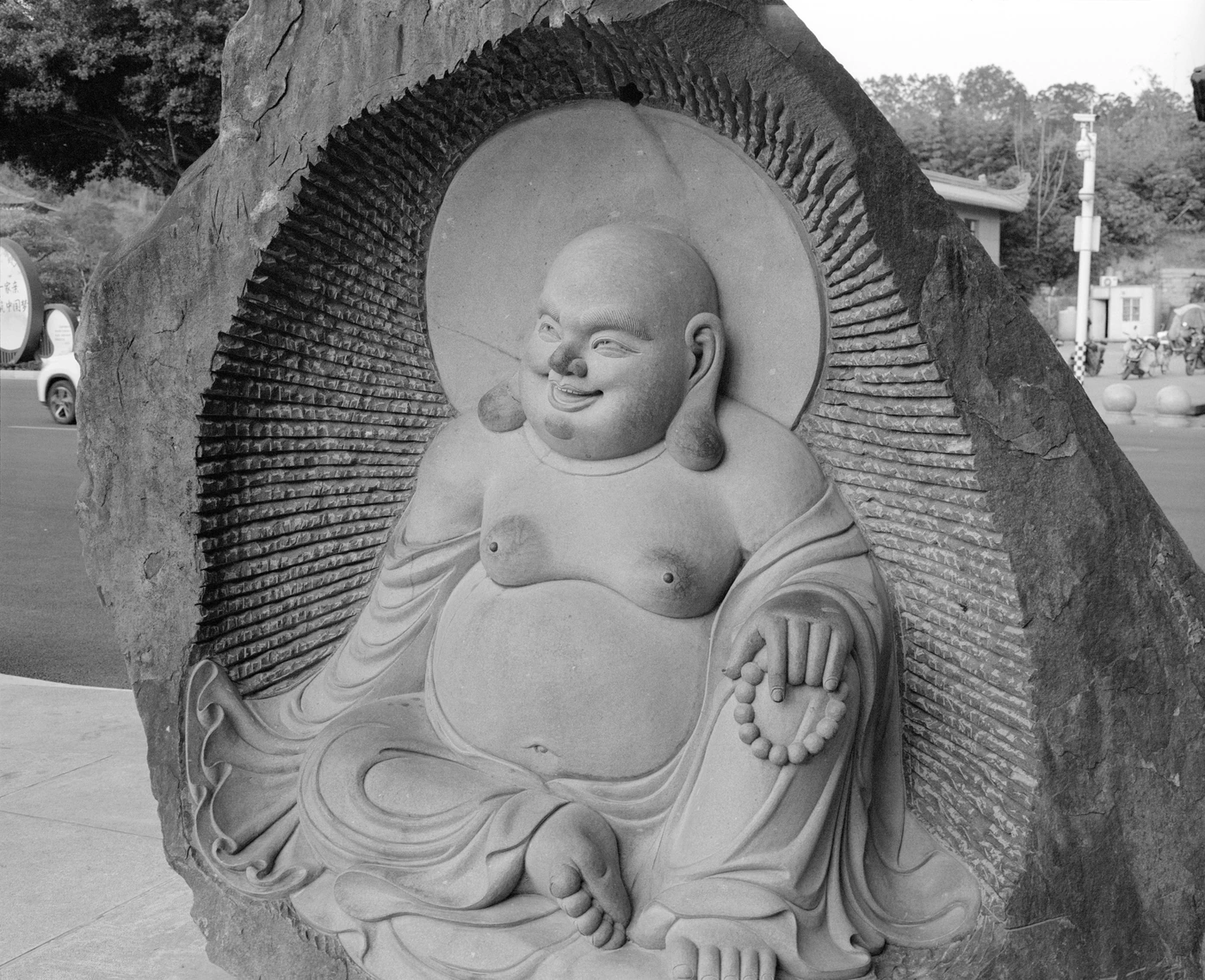 FANG photograph 095: 弥勒石像 / Maitreya Figure
