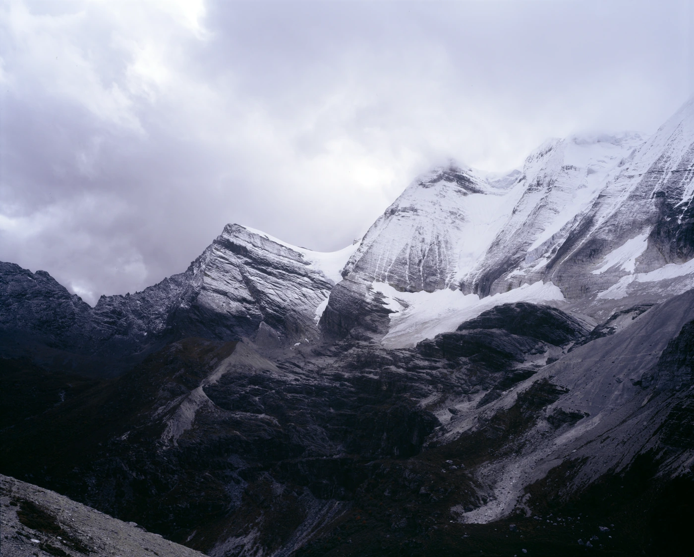 FANG photograph 144: 云雾山体 / Mountain & Cloud