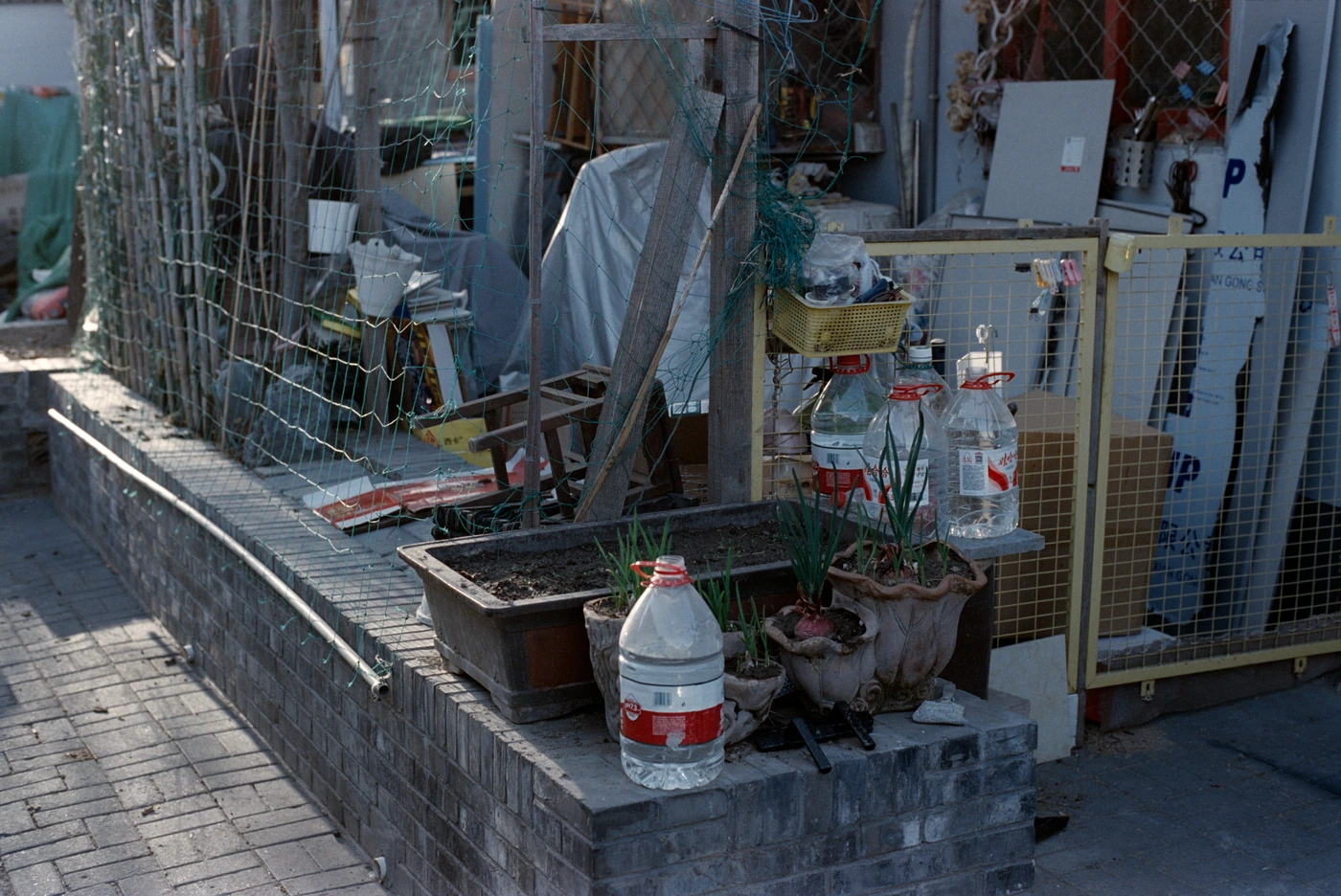 FANG photograph 077: 设备后场 / Service Yard